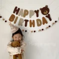 thumbnail image 1 of Nueva bandera para tirar con letras de cumpleaños de oso pardo, pancarta para fiesta de primer cumpleaños de bebé y luna llena para niños, 1 of 5