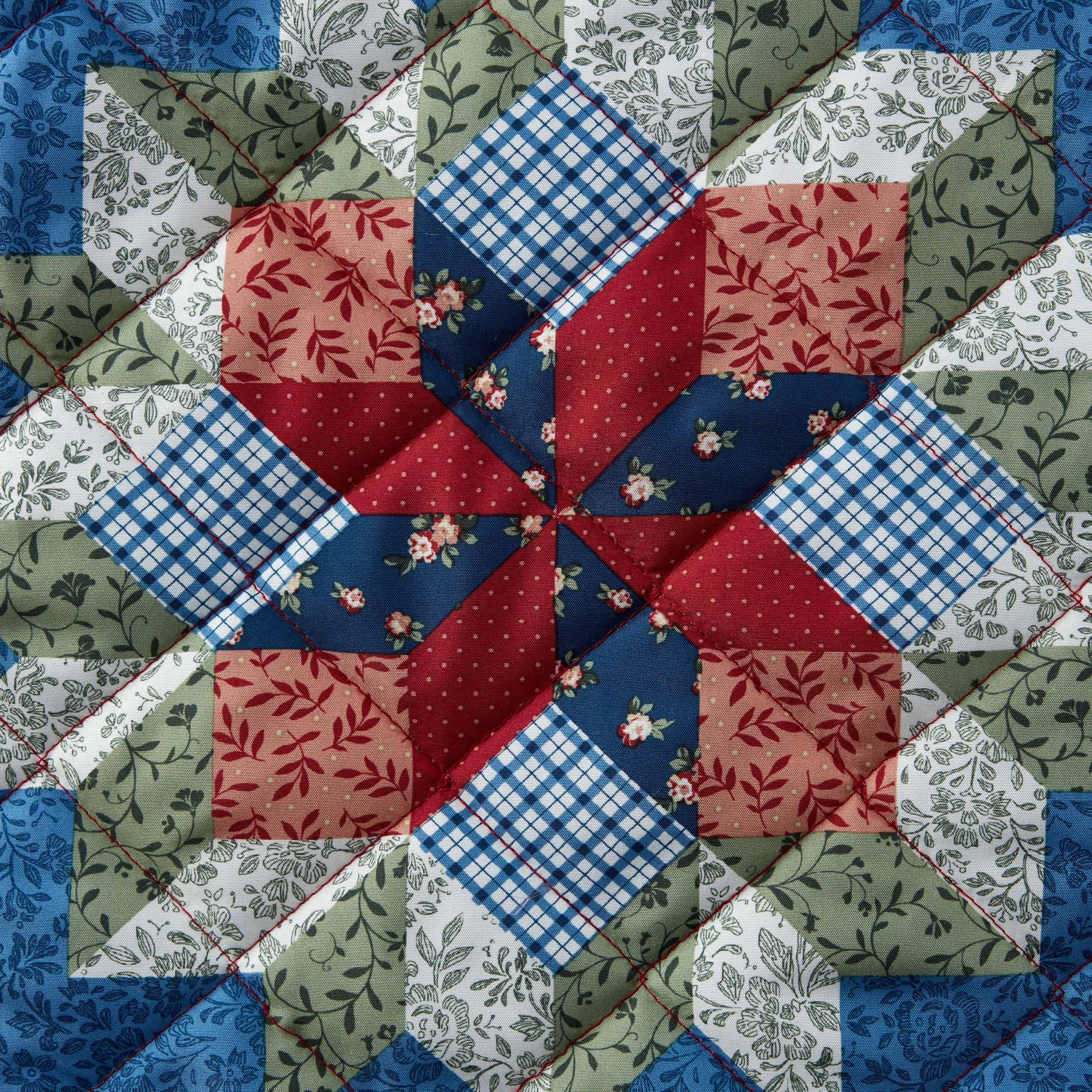 Mainstays Multicolor Prairie Shooting Star Patchwork Quilt, Full/Queen, Adult/Teen