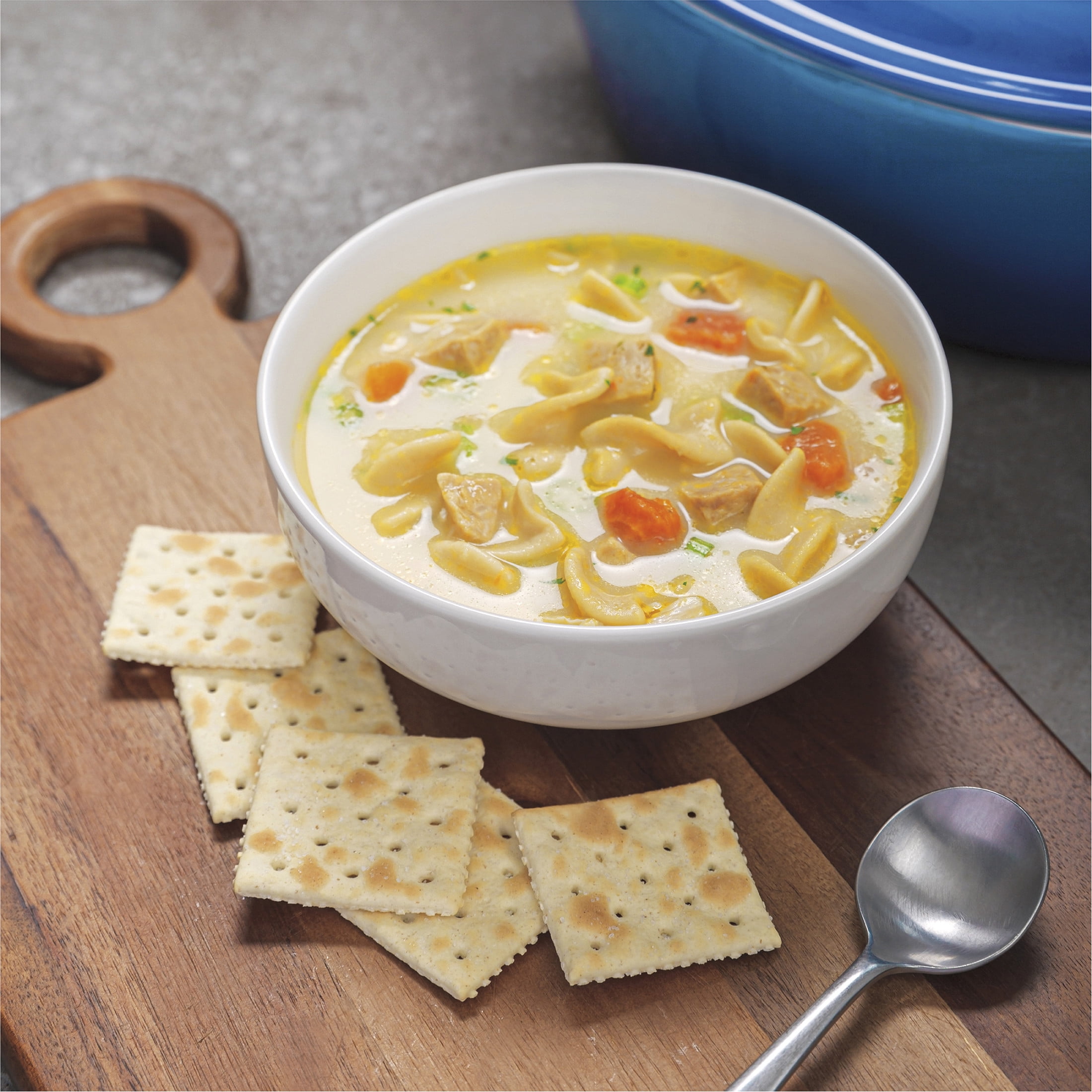 Premium Original Saltine Crackers, Lunch Snacks, 16 oz