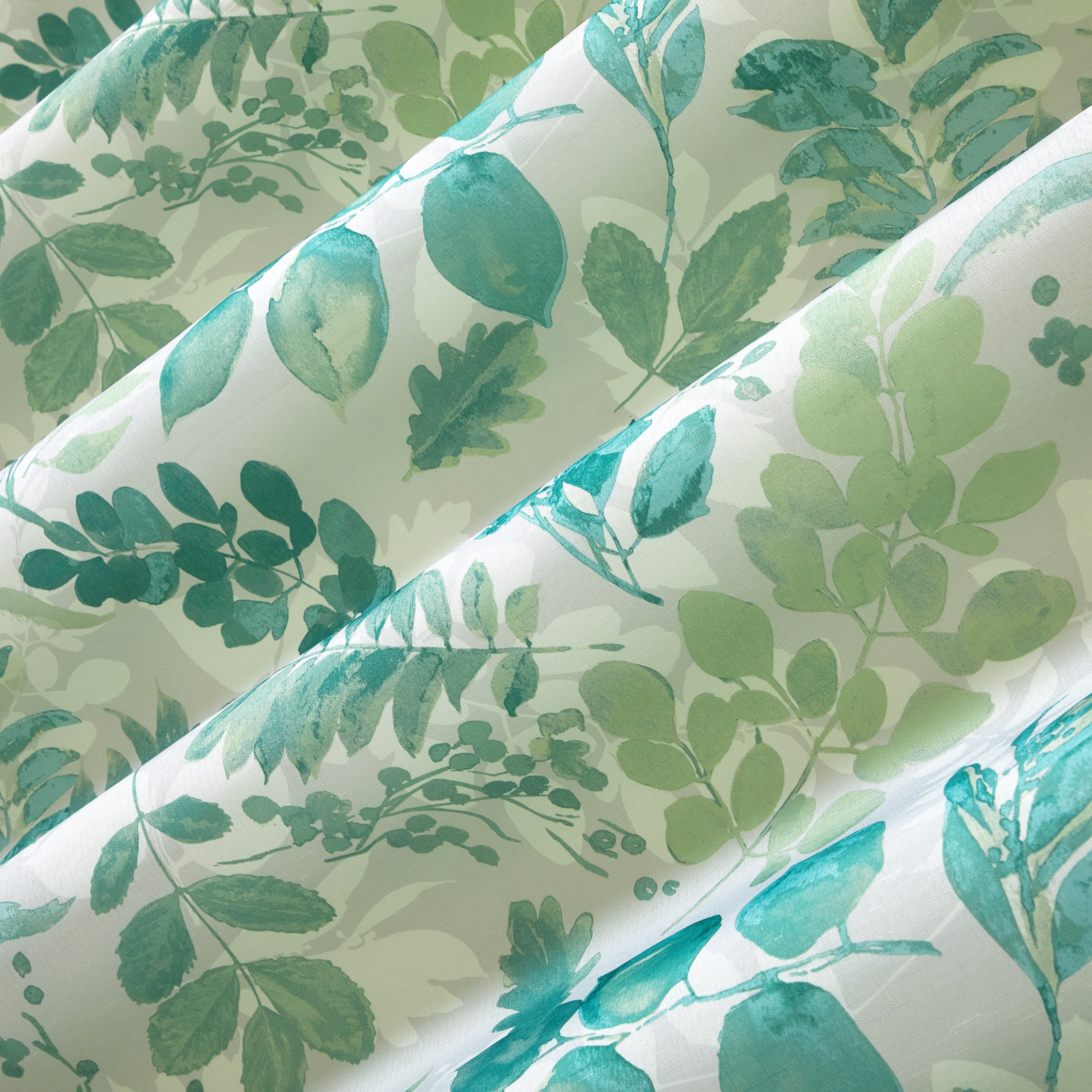 Mainstays 14-Piece Green Floral Shower Curtain Set with Hooks & Liner – 72x72