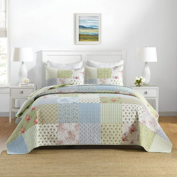 3-Piece Cottage Style Patchwork Quilt Bedspread Set with Floral Prints