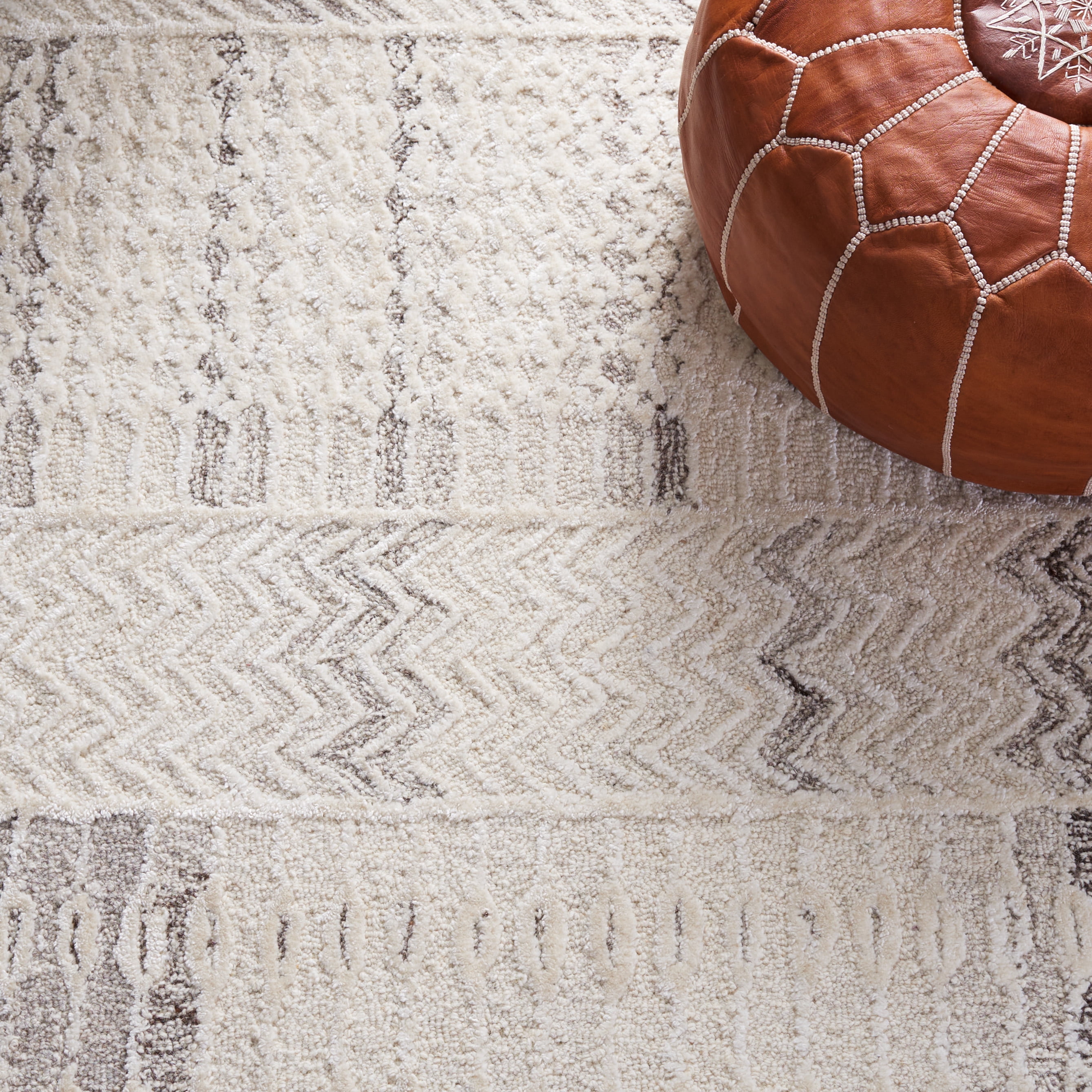 SAFAVIEH Glamour Andreas Geometric Area Rug, Natural/Ivory, 5' x 8'
