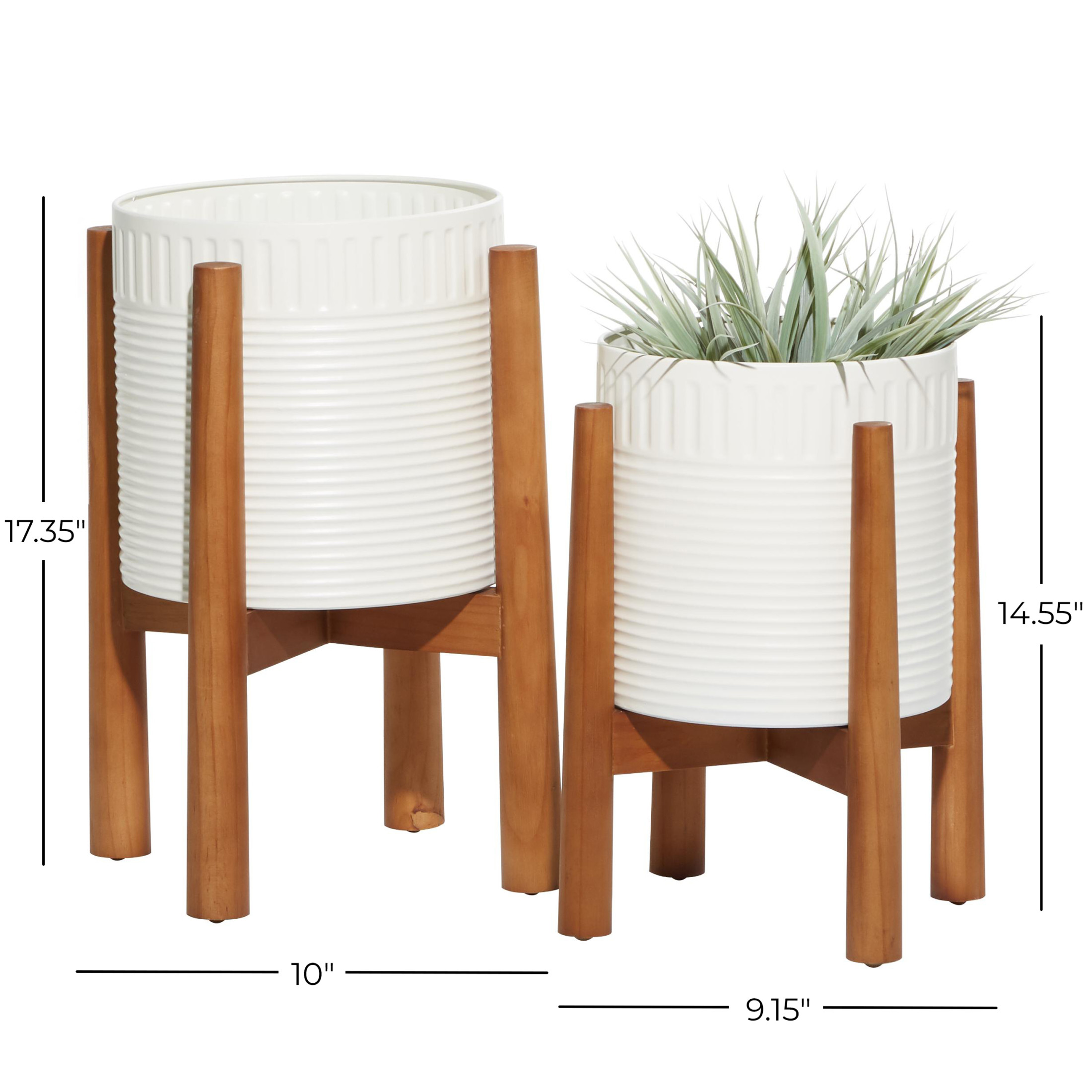 DecMode 17", 15"H White Metal Planter with Removable Wood Stand (2 Count)