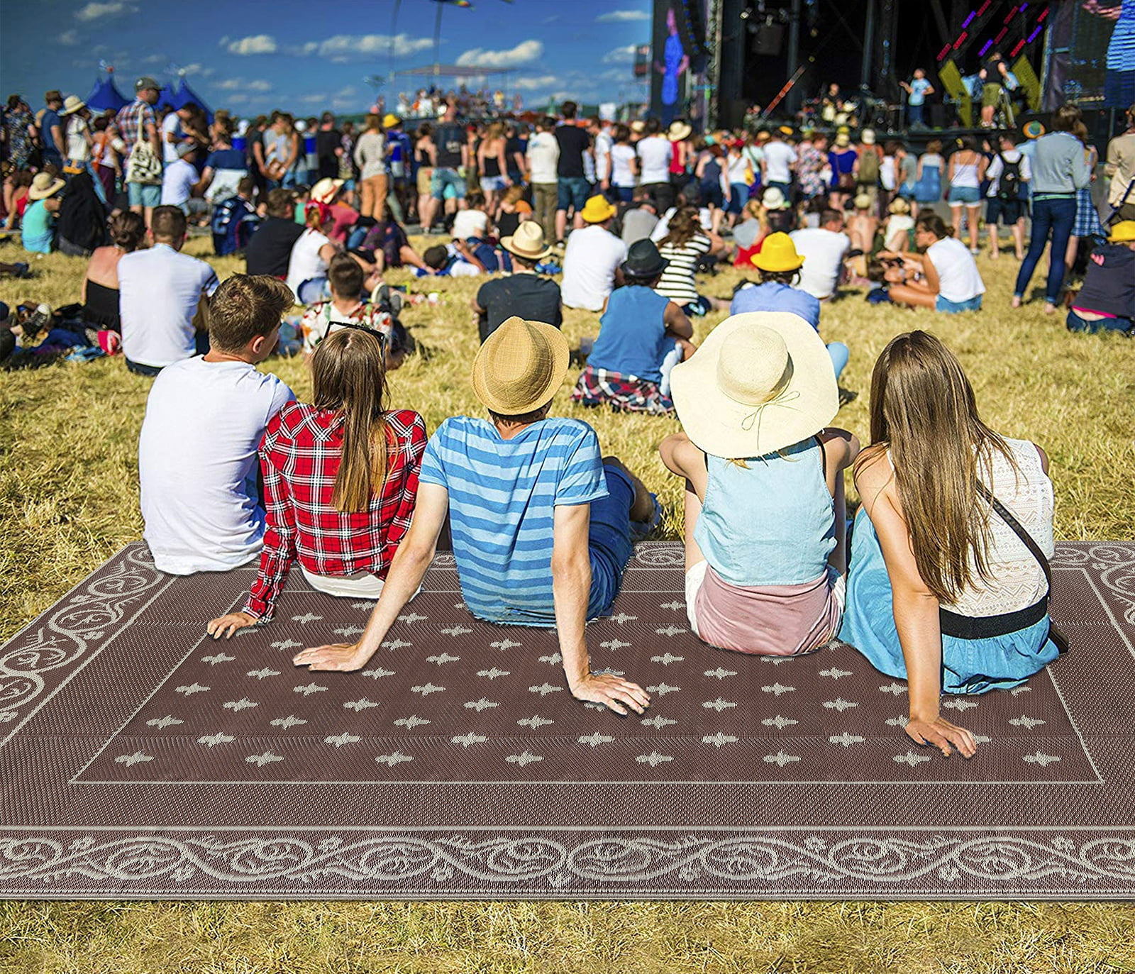 Findosom 8'x10' Brown Outdoor Rug Reversible Outdoor Mat RV Outdoor Rug Plastic Straw Area Rug Mat Camping Rugs Waterproof Floor Mat and Rug for RV,Patio,Backyard,Deck,Picnic,Beach,Trailer