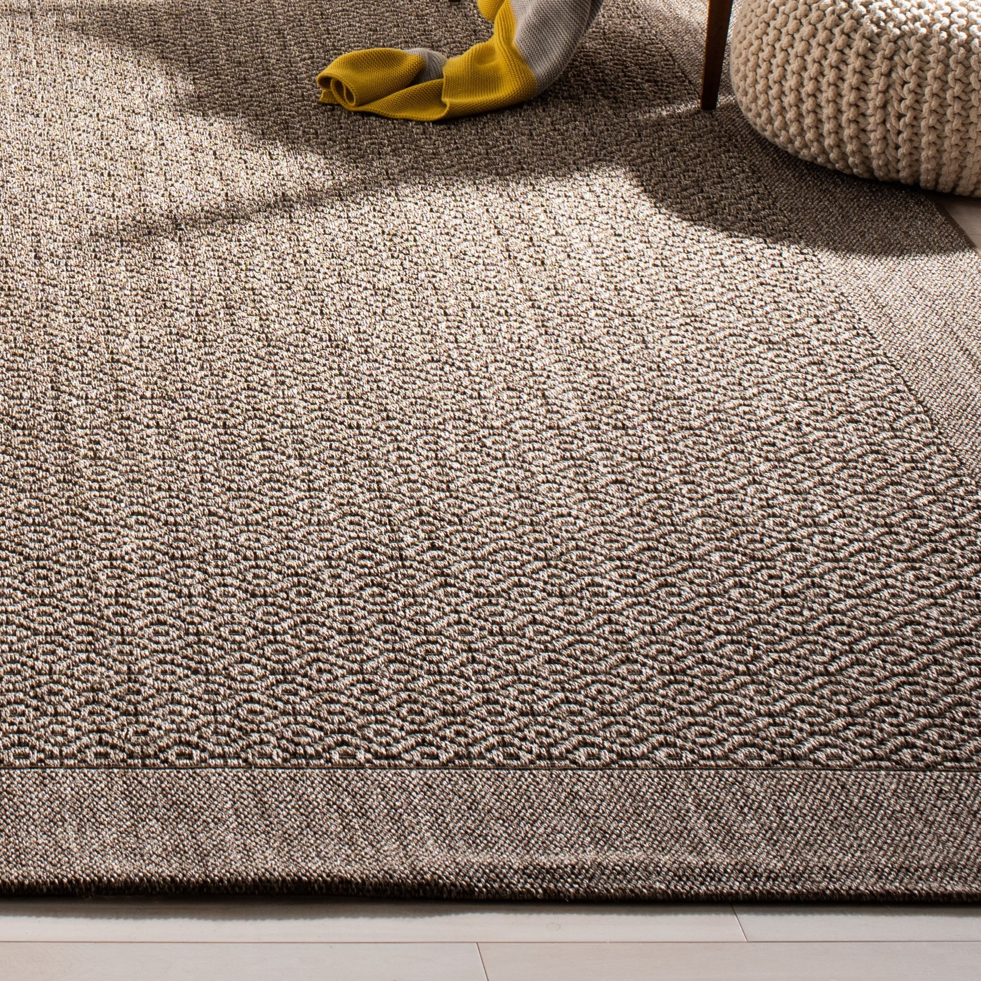 SAFAVIEH Palm Beach Jannine Geometric Area Rug, Silver, 2' x 3'