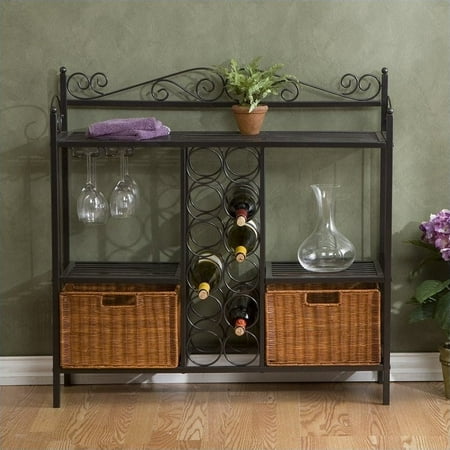 Low Celtic Wine Bar with Baskets