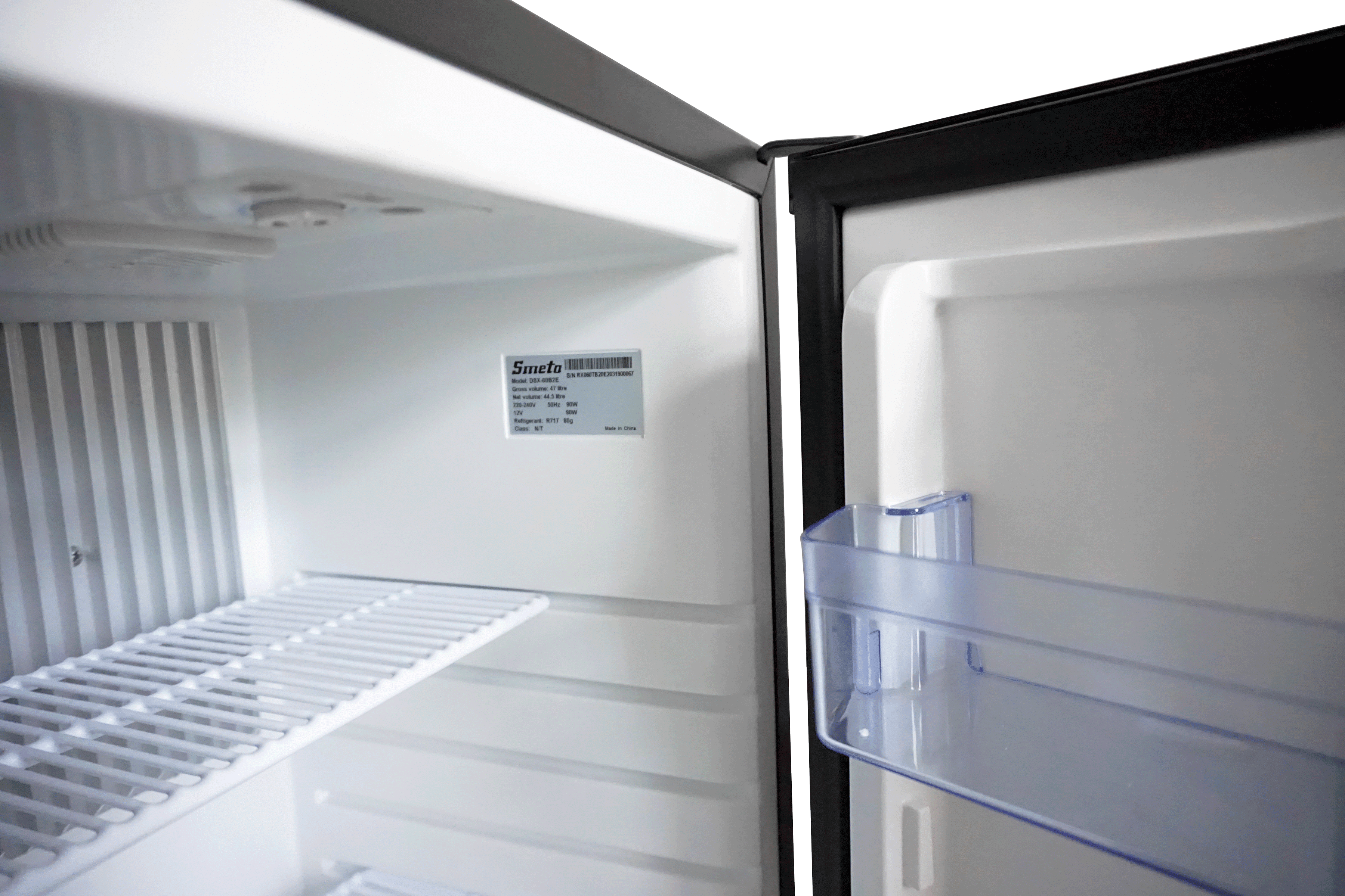 SMAD Mini RV Fridge 12V 110V Refrigerator Semi Truck Freightliner Cascadia 1.6 Cu.ft Black