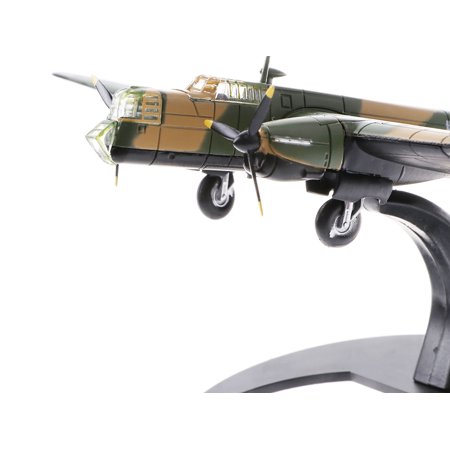 Armstrong Whitworth Whitley Mk.V Bomber Aircraft "No. 102 Squadron RAF Driffield" Royal Air Force (1940) "Planes of World War II" Series 1/144 Diecast Model Airplane by Luppa