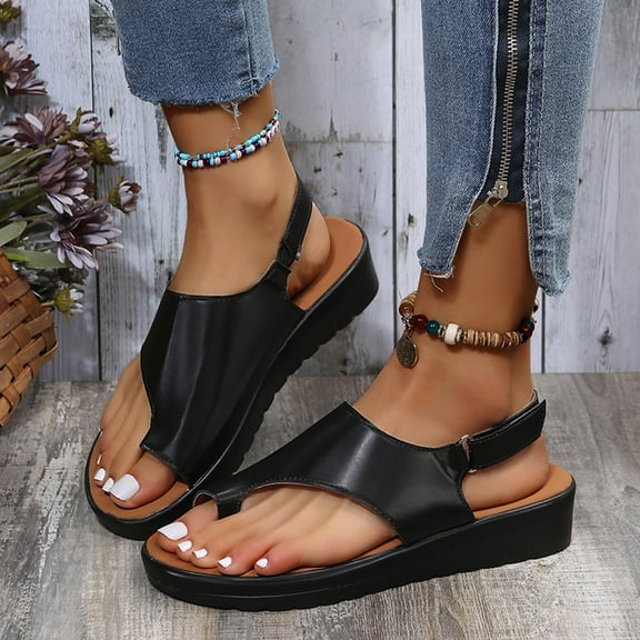 WIZUTIZ Womens Beach Sandals Flat Sandals Heeled Sandals Split Toe Hiking Sandals Women Indoor Comfort Stretch Beach Sandals Pull-On Summer Shoes Medium Solid Sandals for Older Women Travel Black