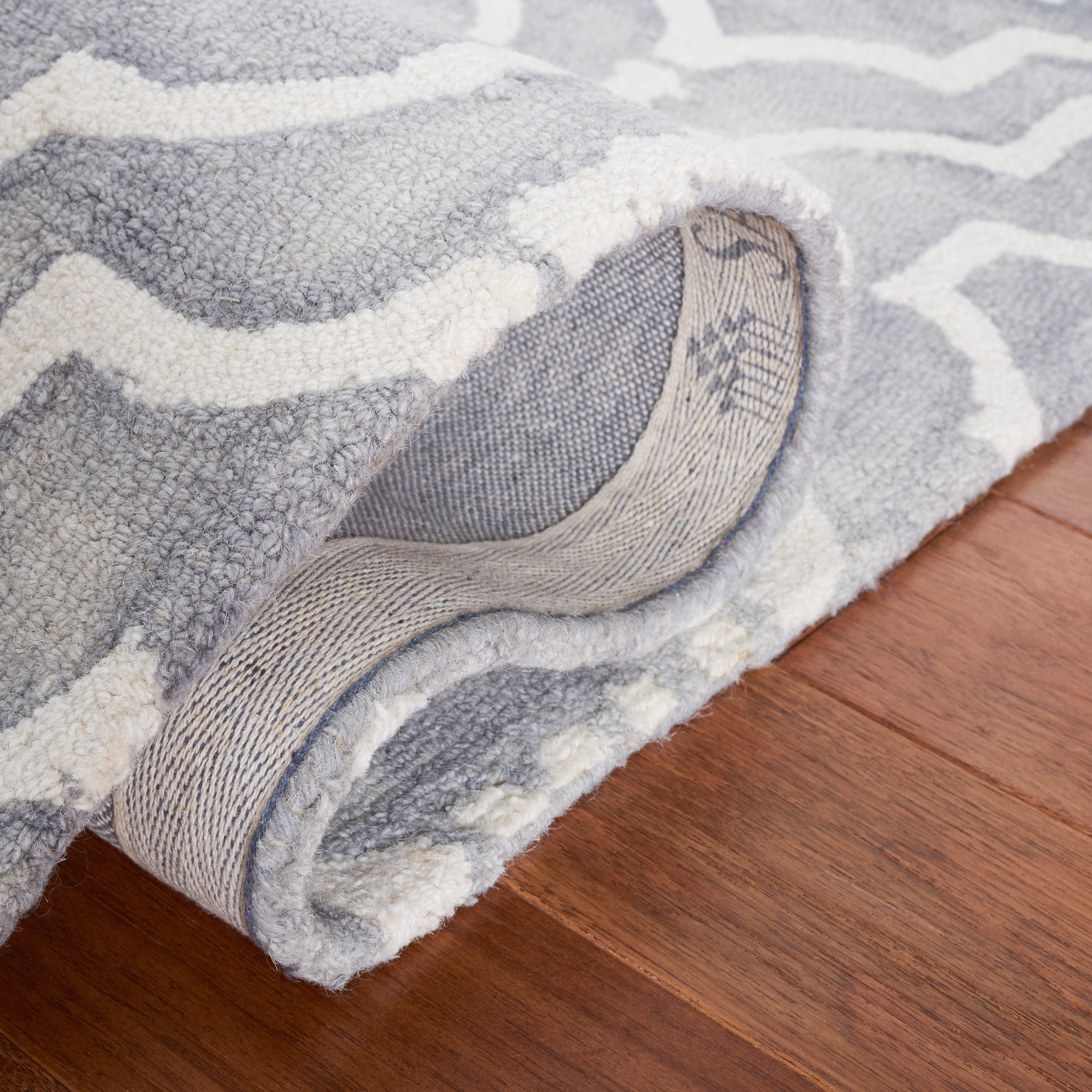 Safavieh Dip Dye Lairos Distressed Wool Area Rug, Gray/Ivory, 9' x 12'