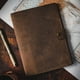thumbnail image 2 of Diario cuero recargable | Cubierta premium cuaderno A5 con rayas | 200 páginas escritura forradas | Ranura tarjetas | Diarios cuero hombres mujeres, regalo diario viaje, planificador genial, 2 of 3