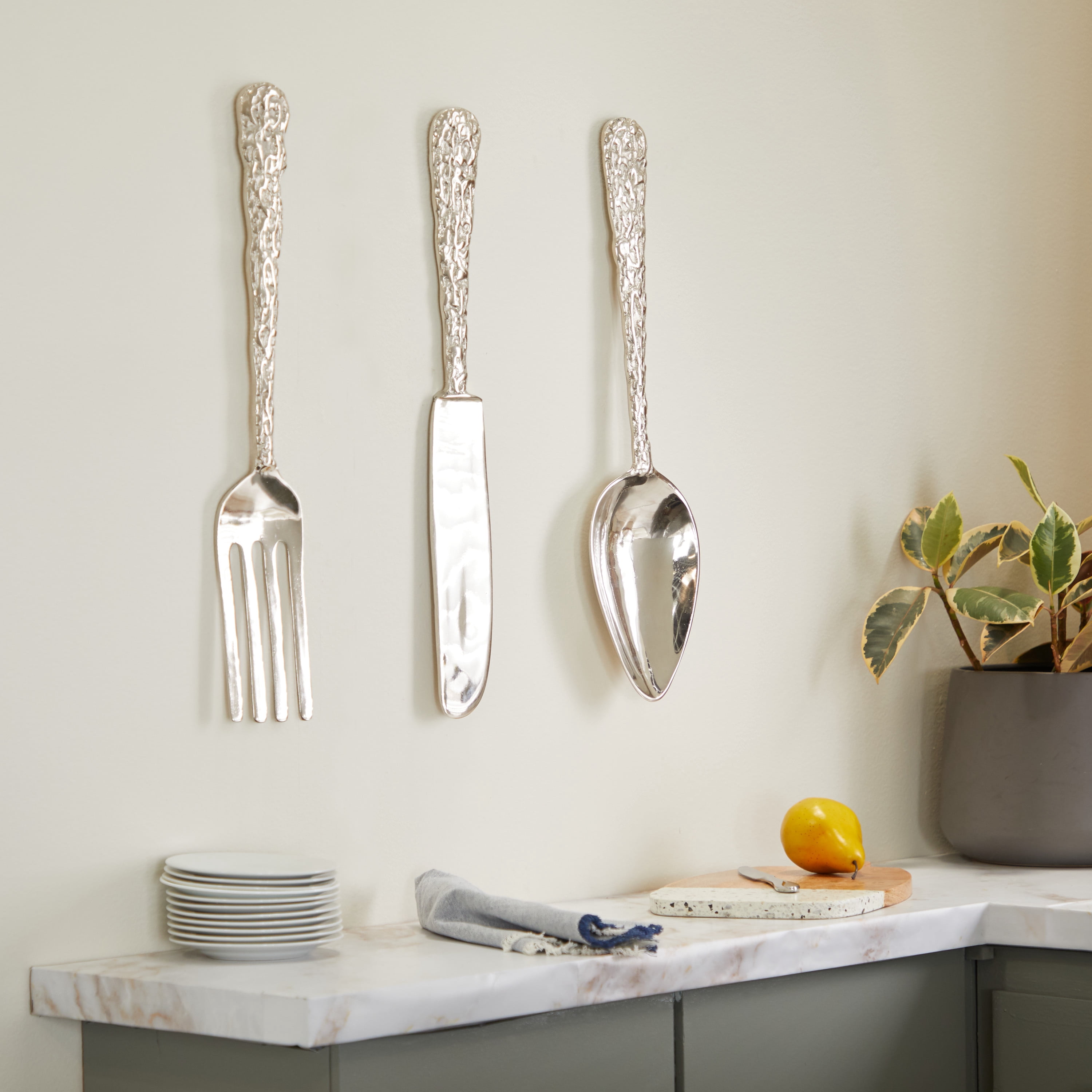 DecMode Silver Aluminum Knife, Spoon and Fork Utensils Wall Decor (3 Count)