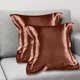 thumbnail image 4 of Juego de fundas de almohada de seda simulada para el cabello y la piel | Tejido suave similar al satén | Suave con la piel sensible | Paquete de 2 fundas de almohada de color sólido | Solución para, 4 of 6