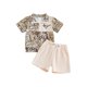 thumbnail image 1 of Conjunto de verano para niño pequeño: camiseta de manga corta con cremallera de un cuarto y pantalones cortos de color liso., 1 of 9