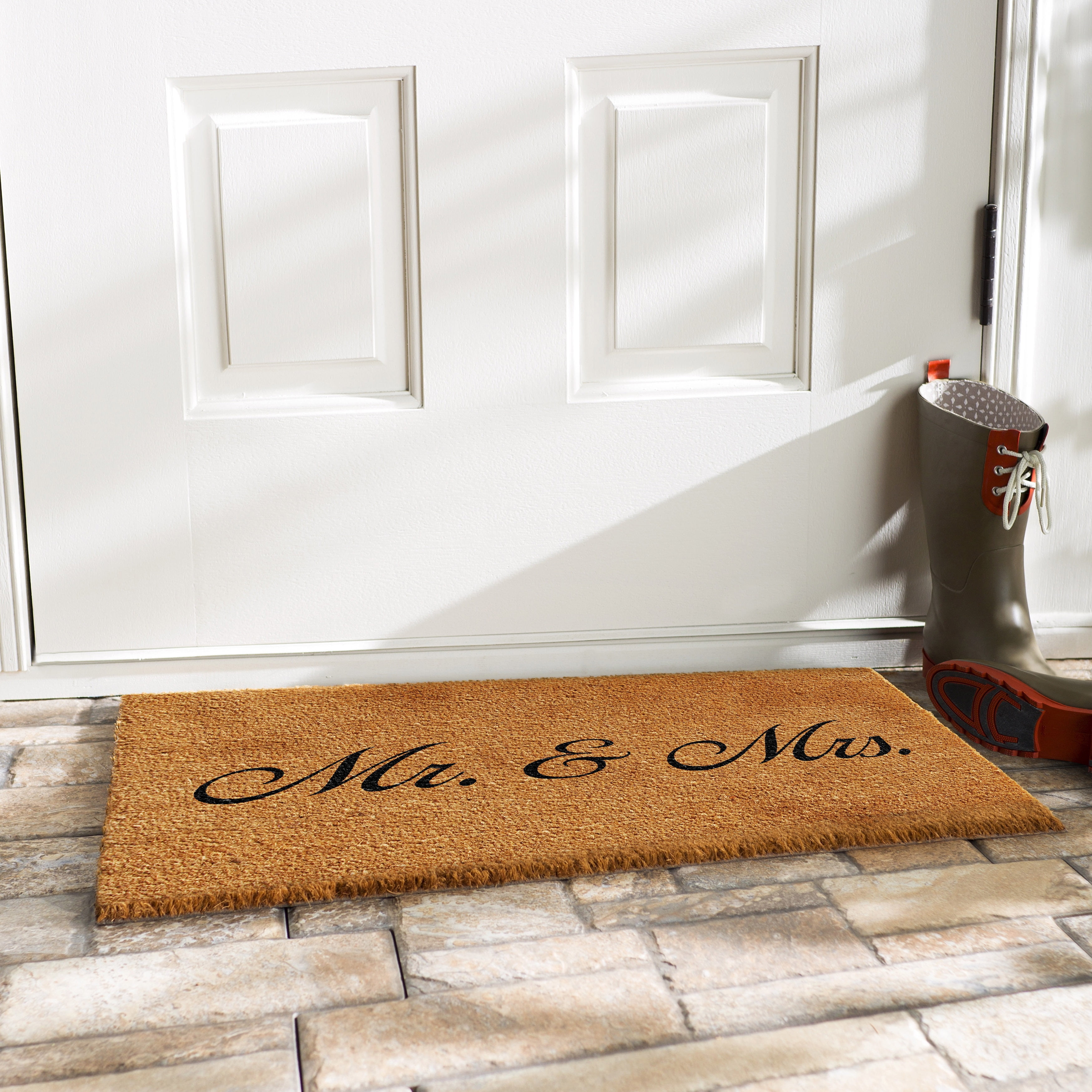 Calloway Mills Mr. & Mrs. Outdoor Doormat