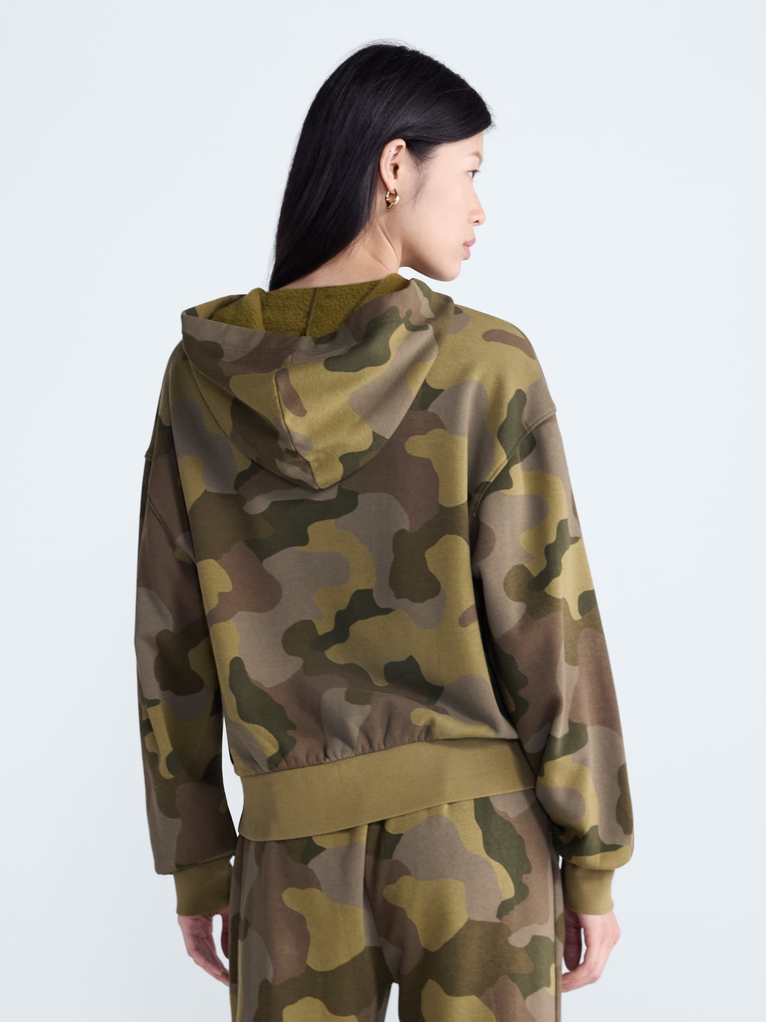 Scoop Women’s and Women’s Plus Oversized Cropped Hoodie, Sizes XS-4X