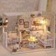 thumbnail image 3 of Kit de casa de muñecas en miniatura de bricolaje con muebles, escala 1:24 Sala creativa Mini accesorios de casa de muñecas de madera más a prueba de polvo para niños Adolescentes Adultos XianweiShao 1327533049931, 3 of 4