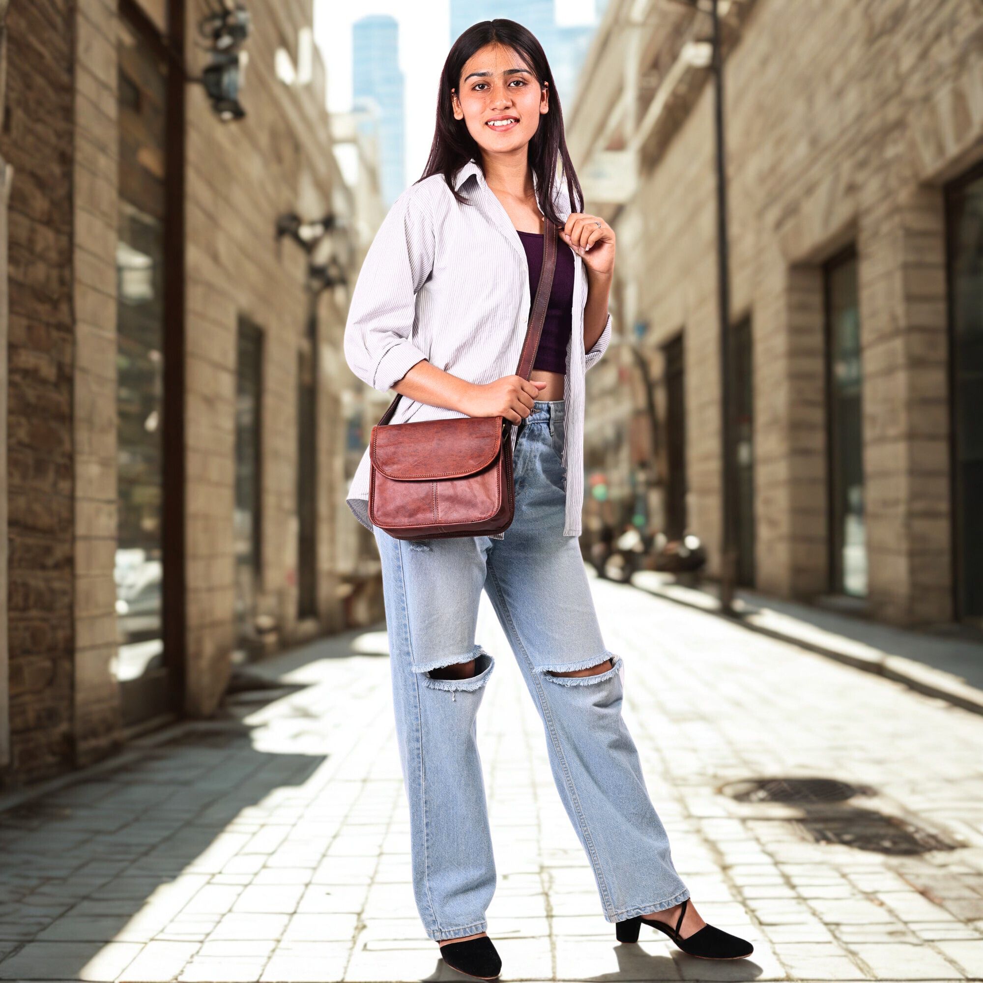 9" Small Leather Crossbody Bags for Women – Genuine Brown Leather Purse, Cute Shoulder Handbag, Vintage Cross Body Mini Bag (Brown)
