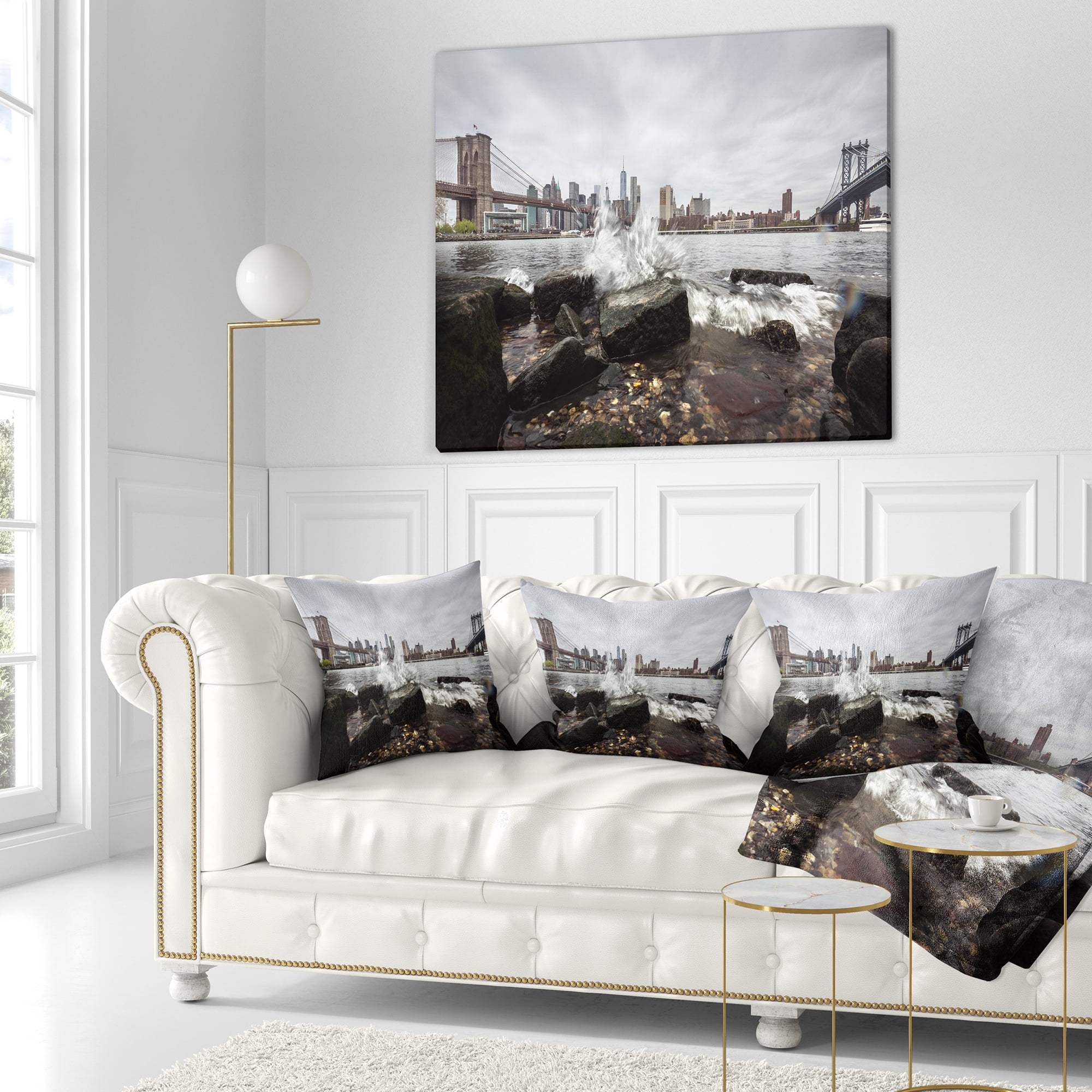 Designart Skyline with Brooklyn Manhattan Bridges - Cityscape Throw Pillow - 16x16