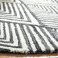thumbnail image 3 of SAFAVIEH Micro-Loop Horatio Diamond Trellis Wool Area Rug, Charcoal/Ivory, 5' x 5' Round, 3 of 7