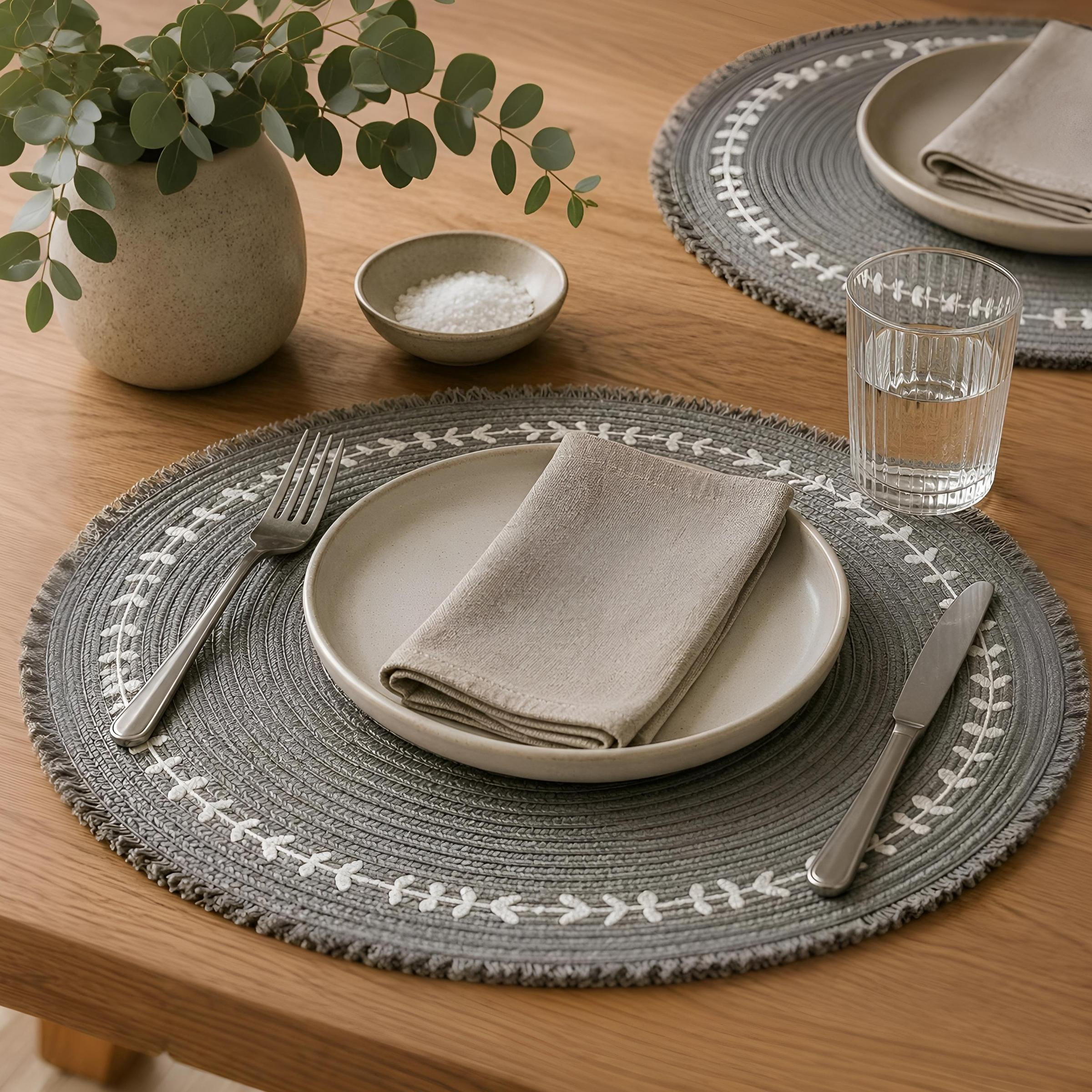 Dainty Home Set of 4 Placemats | Elegant and Durable | 15x15 in Round Woven Non-Slip Washable Place Mats | Tear-Resistant Heat | Resistant Placemats