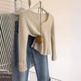 thumbnail image 2 of Cárdigan de punto acanalado de temperamento suave con cuello cuadrado para mujer de principios de primavera, nuevo diseño de nicho de estilo coreano, suéter de base corta, 2 of 5