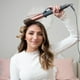 thumbnail image 4 of Hairitage Curl Envy Rizador de cabello 1 1/4 pulgadas - Rizador de cerámica turmalina barril de 1.25' - Suave como la seda + rizos rebotantes - 4 configuraciones de calor digitales hasta 450 grados -, 4 of 4