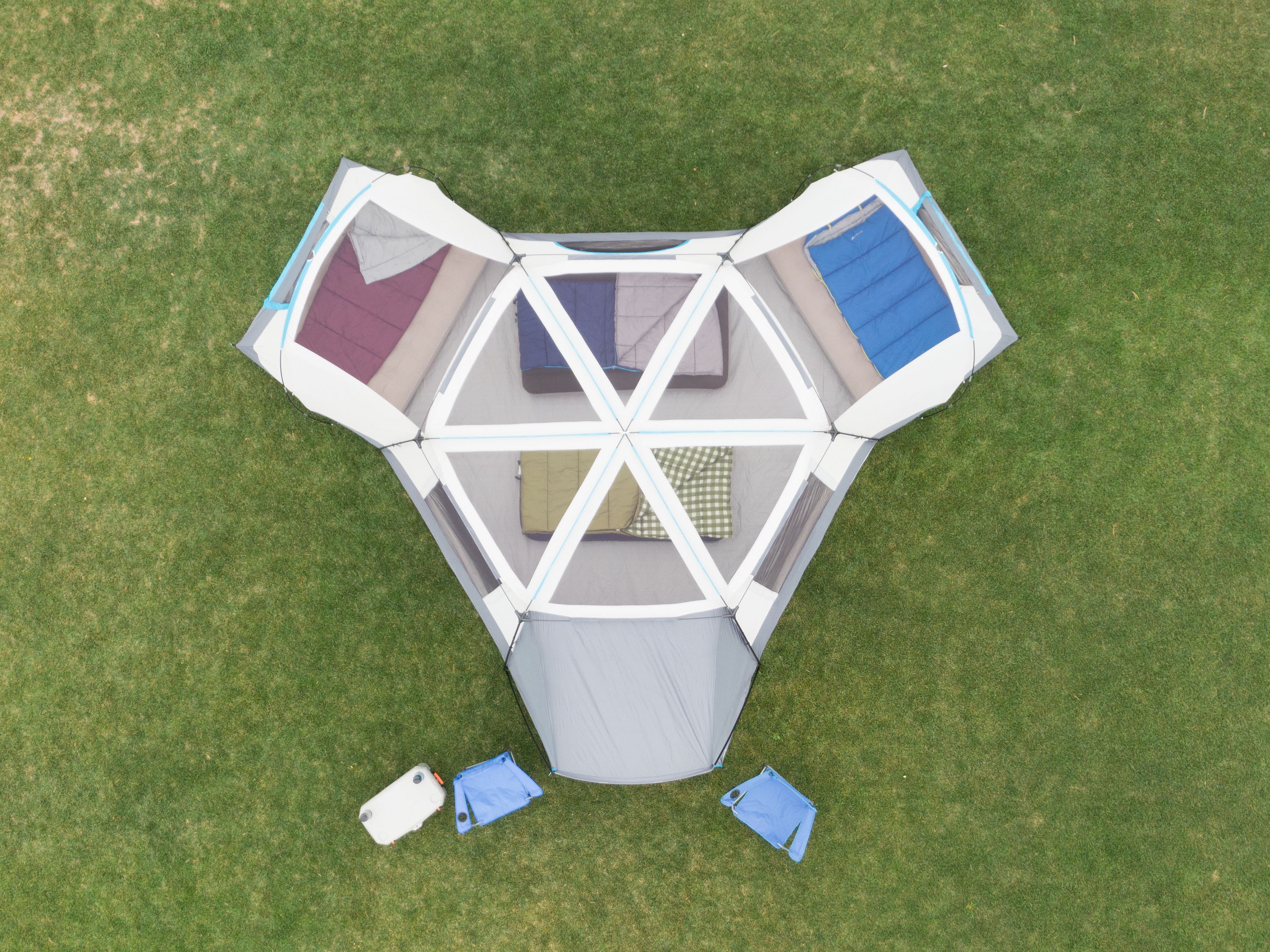 Carpa tipo cabaña Ozark Trail para 16 personas, 2 divisores de habitación removibles 5