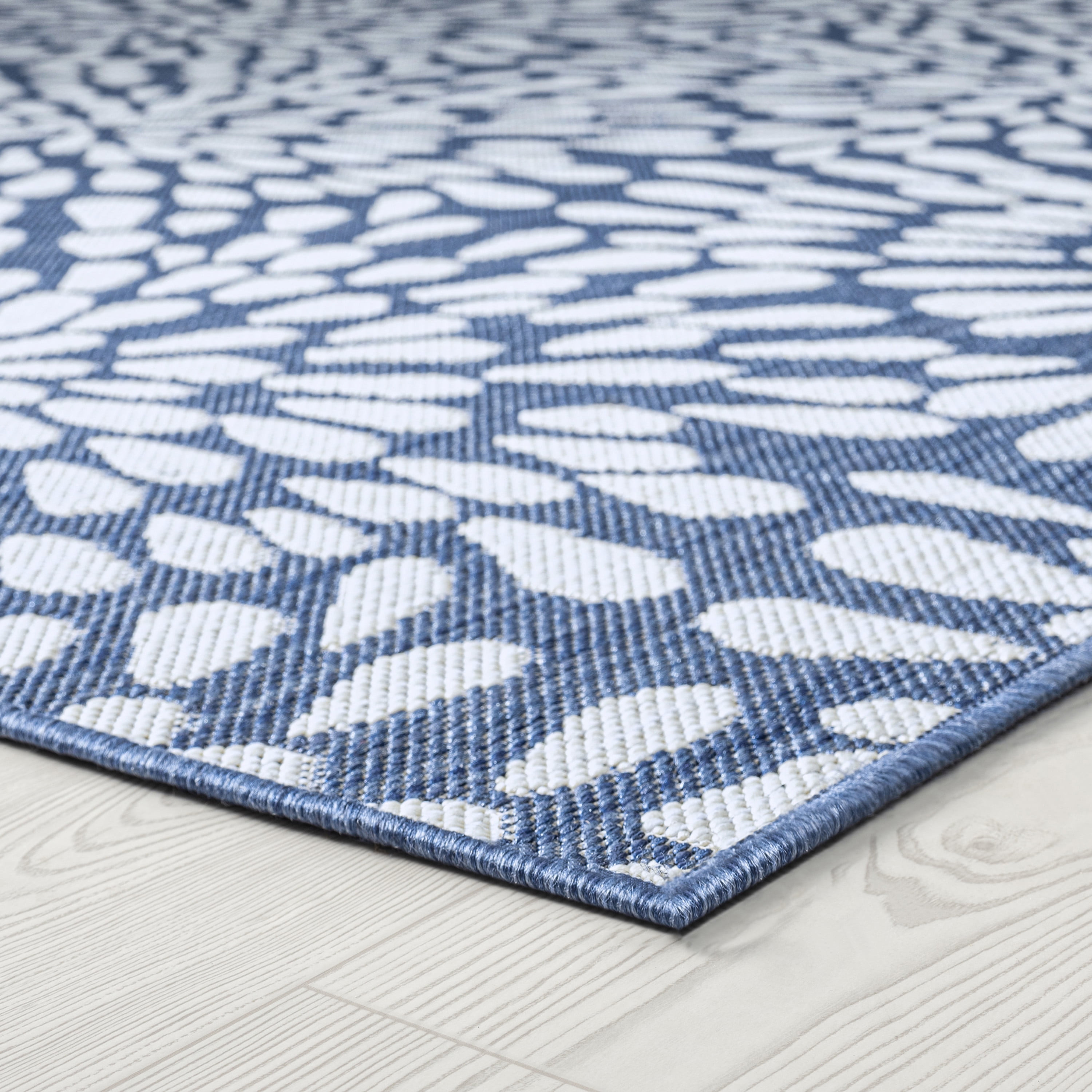 2x3 Water Resistant, Small Indoor Outdoor Rugs for Patios, Front Door Entry, Entryway, Deck, Porch, Balcony | Outside Area Rug for Patio | Blue, Floral | Size: 2' x 3'