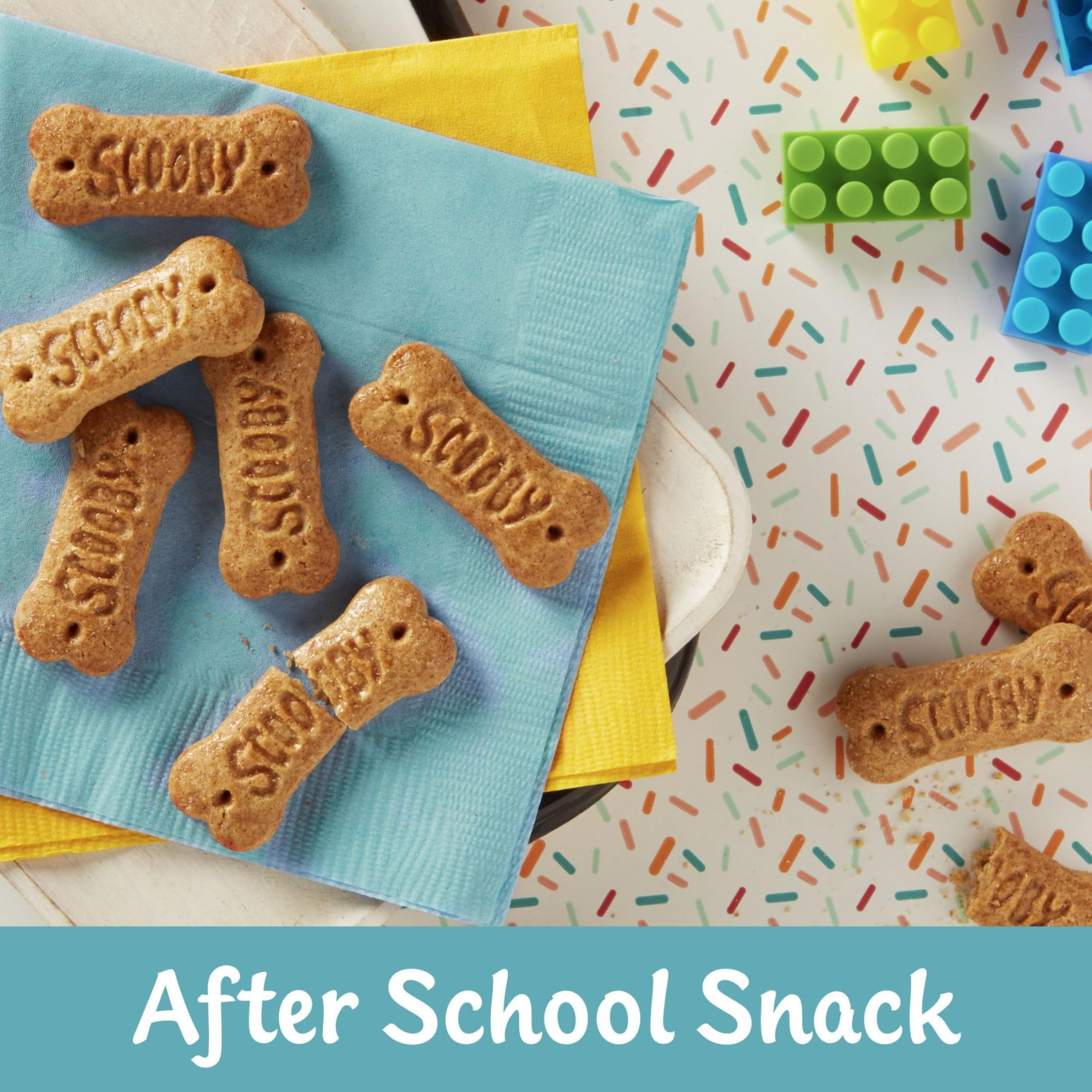 Kellogg's Scooby Doo Cinnamon Graham Cracker Sticks, 1 oz Bags (Pack of 30) with By The Cup Bag Clip