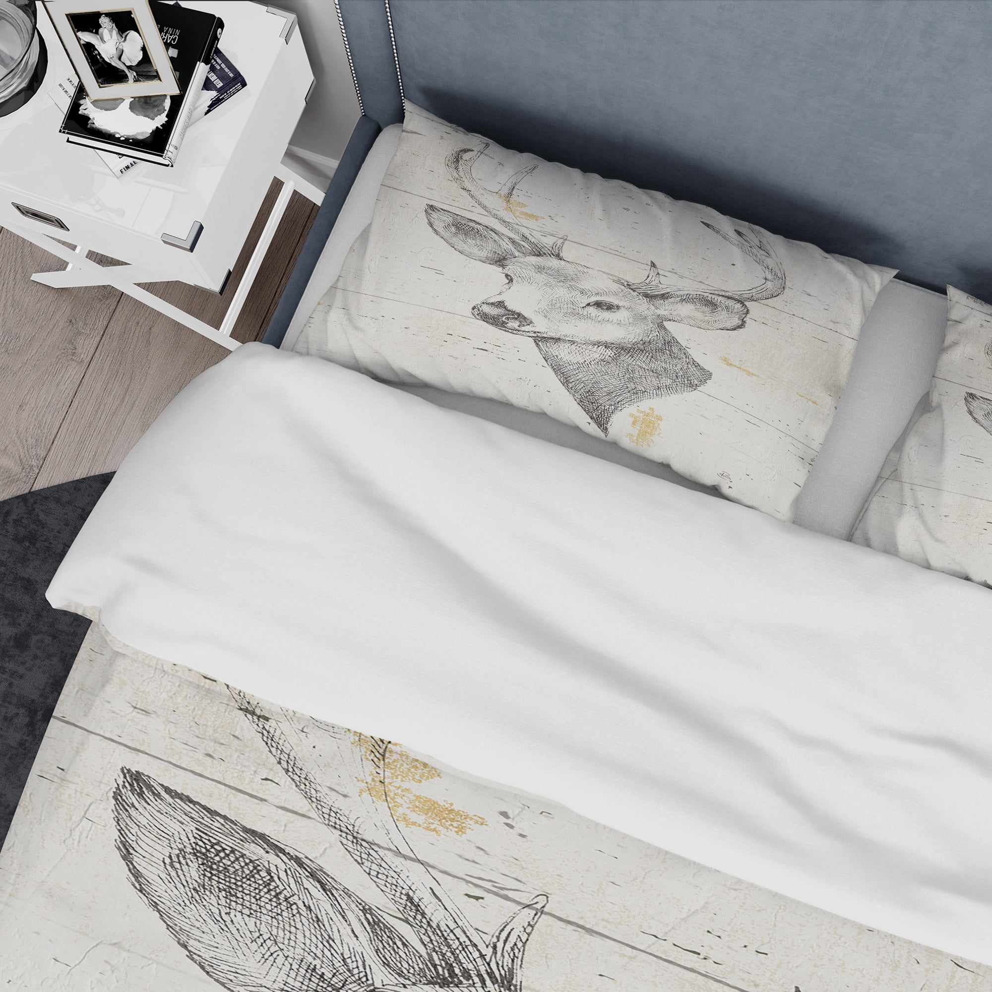 Designart 'Deer Wild and Beautiful II' Farmhouse Duvet Cover Set