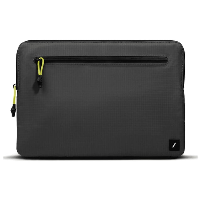 Funda Ultra Ligera Native Union para Macbook 14' Negro 100% reciclado