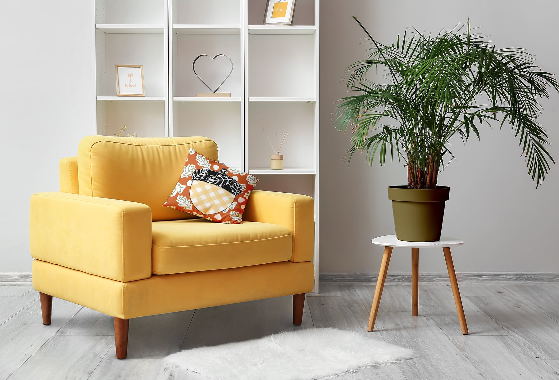 18" x 18" Simply Daisy Acorn Polyester Accent Pillow, Dusty Orange Qty 1