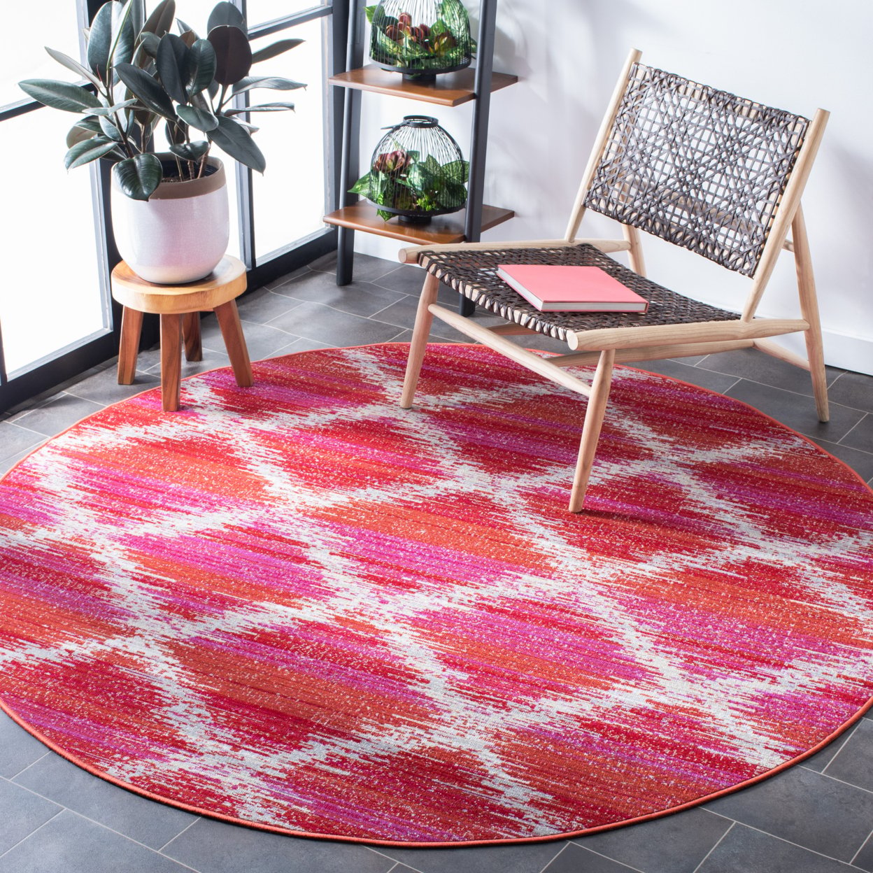 SAFAVIEH Montage Peyton Geometric Indoor/Outdoor Area Rug, Fuchsia/Ivory, 6'7" x 6'7" Square