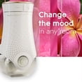 thumbnail image 3 of Assainisseur d'Air Glade PlugIns Huile Parfumée Exotique Tropicale, 3 of 9