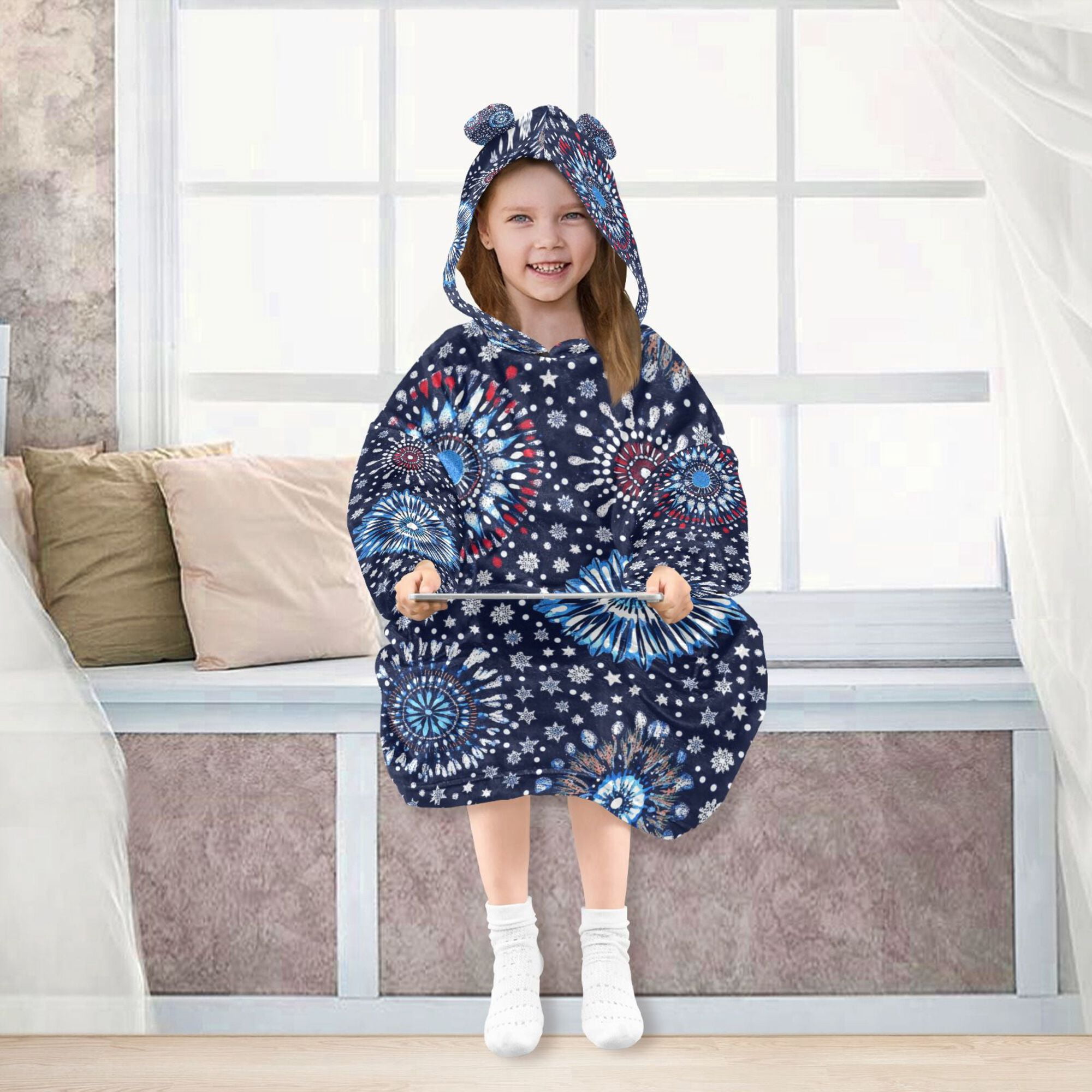 FORMRS Wearable Blanket Hoodie with Sleeves for Kids Cozy Flannel Sweatshirt, Blue Fireworks Pattern