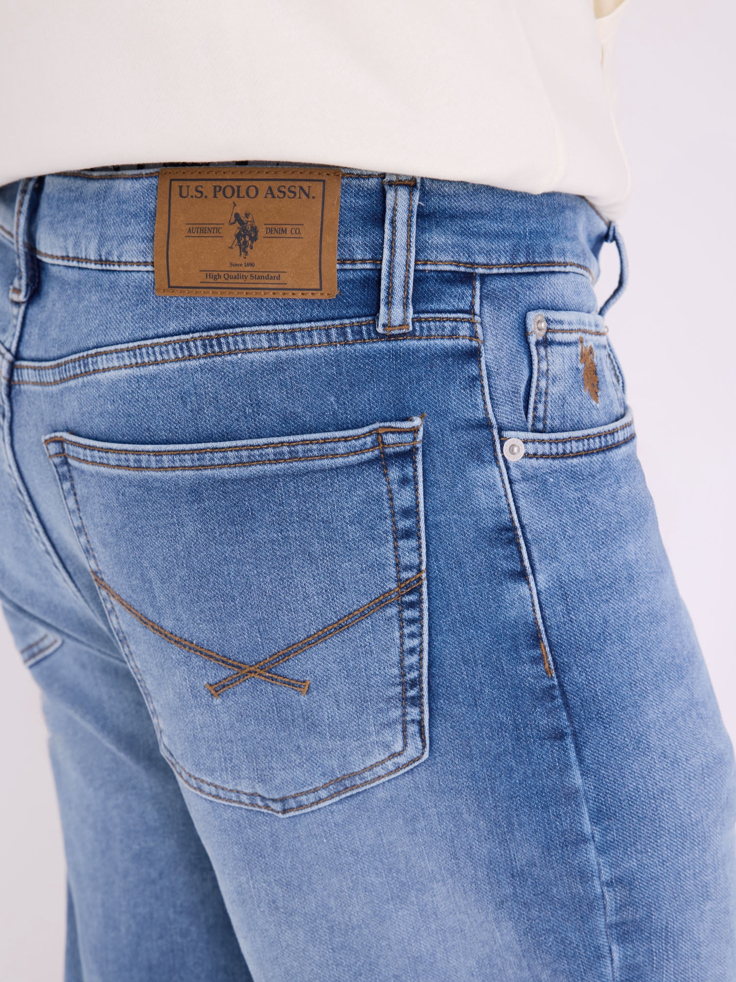 U.S. Polo Assn. Men's Relaxed Fit Knit Denim Jean