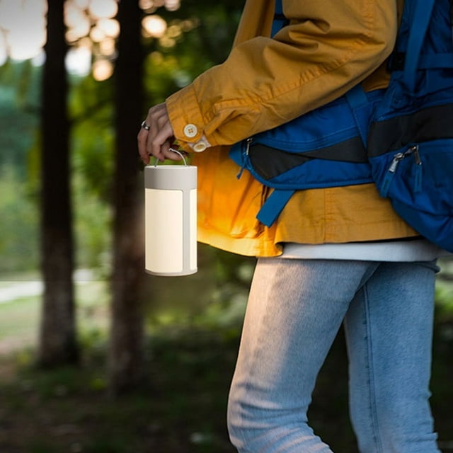 Linterna de camping recargable con 4 modos de luz | Luz LED portátil e impermeable para exteriores, emergencias y cortes de luz | Brillo ajustable, carga USB y tipo C