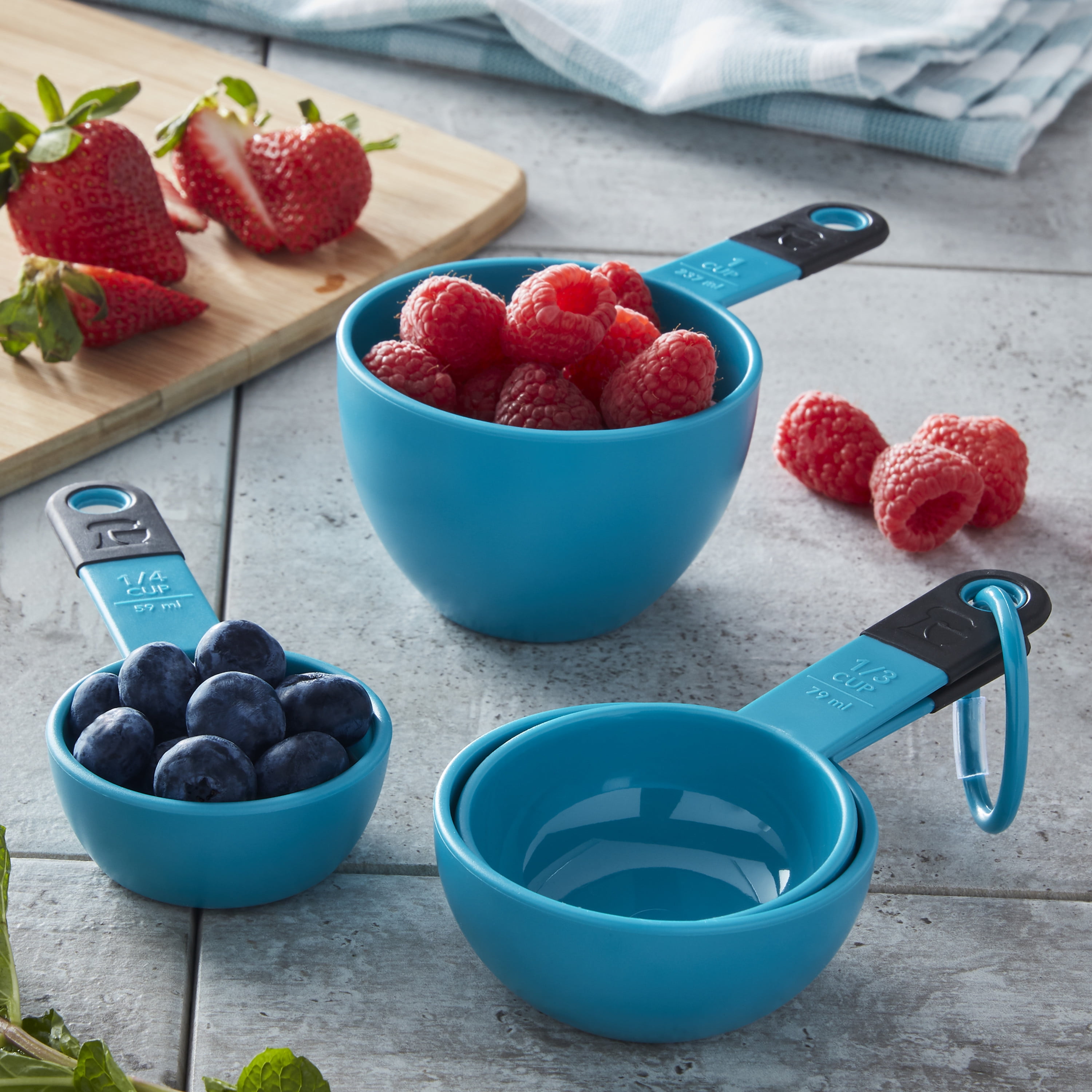 Kitchenaid Set of 4 Dishwasher Safe Measuringcups in Ocean Drive