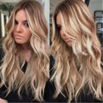 thumbnail image 1 of Perruque Blonde Longue pour Femmes Cheveux Synthétiques Naturels Dégradé Perruque Blonde avec Racine Profonde Perruque Synthétique Ample Ondulée Résistante à la Chaleur, 1 of 3