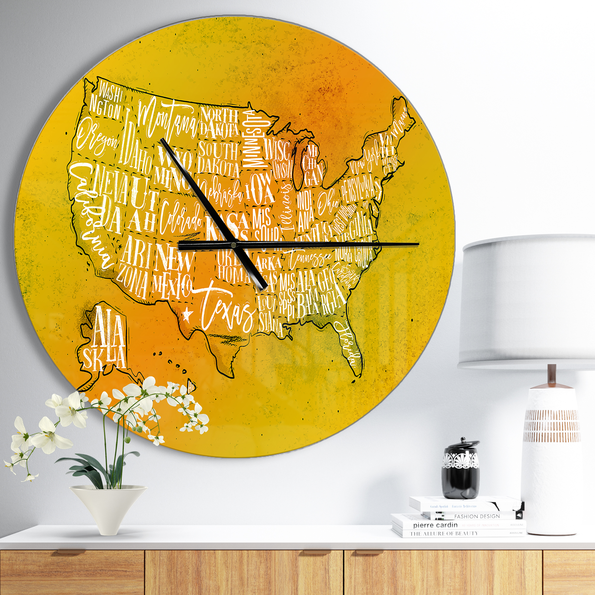 Designart 'United States Yellow Vintage Map ' Modern wall clock