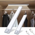thumbnail image 4 of La innovadora luz debajo de los gabinetes, La innovadora luz, La luces luminosas para gabinetes debajo del mostrador La innovadora luz magnética para armarios recargable por USB inalámbrica, 4 of 6