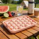 thumbnail image 4 of Molde de silicona para cubitos de hielo de 25 cavidades para cócteles de verano, cocina, barra, apto para lavavajillas, fabricante de hielo redondo, ahorra espacio, resistente al calor, 4 of 7