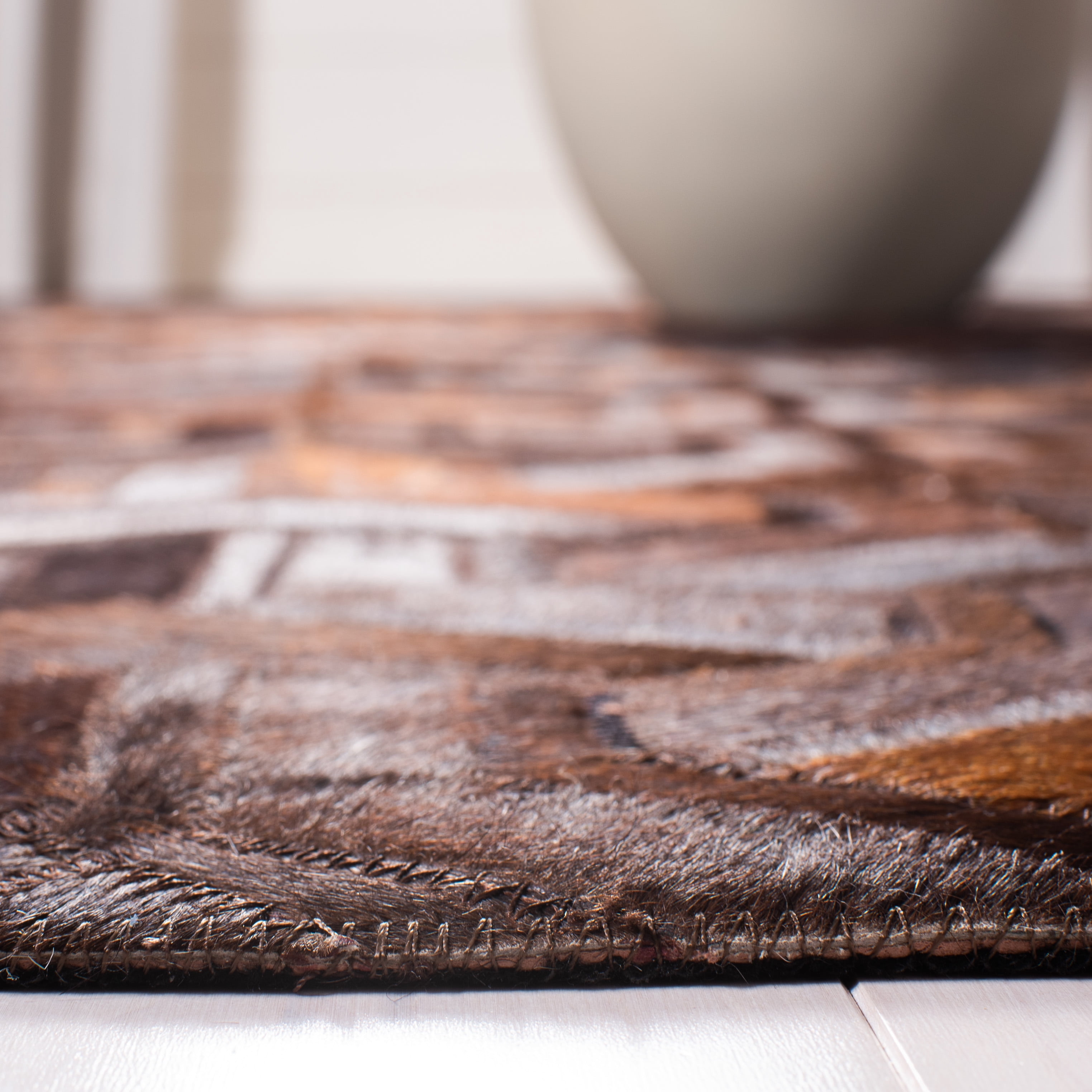 SAFAVIEH Studio Leather Kingsley Geometric Area Rug, Brown/Light Brown, 3' x 5'
