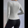 thumbnail image 4 of Camiseta Informal de Larga con Cuello Alto y Fruncido para Mujer, Corte Entallado y Color Liso Gris L, 4 of 7