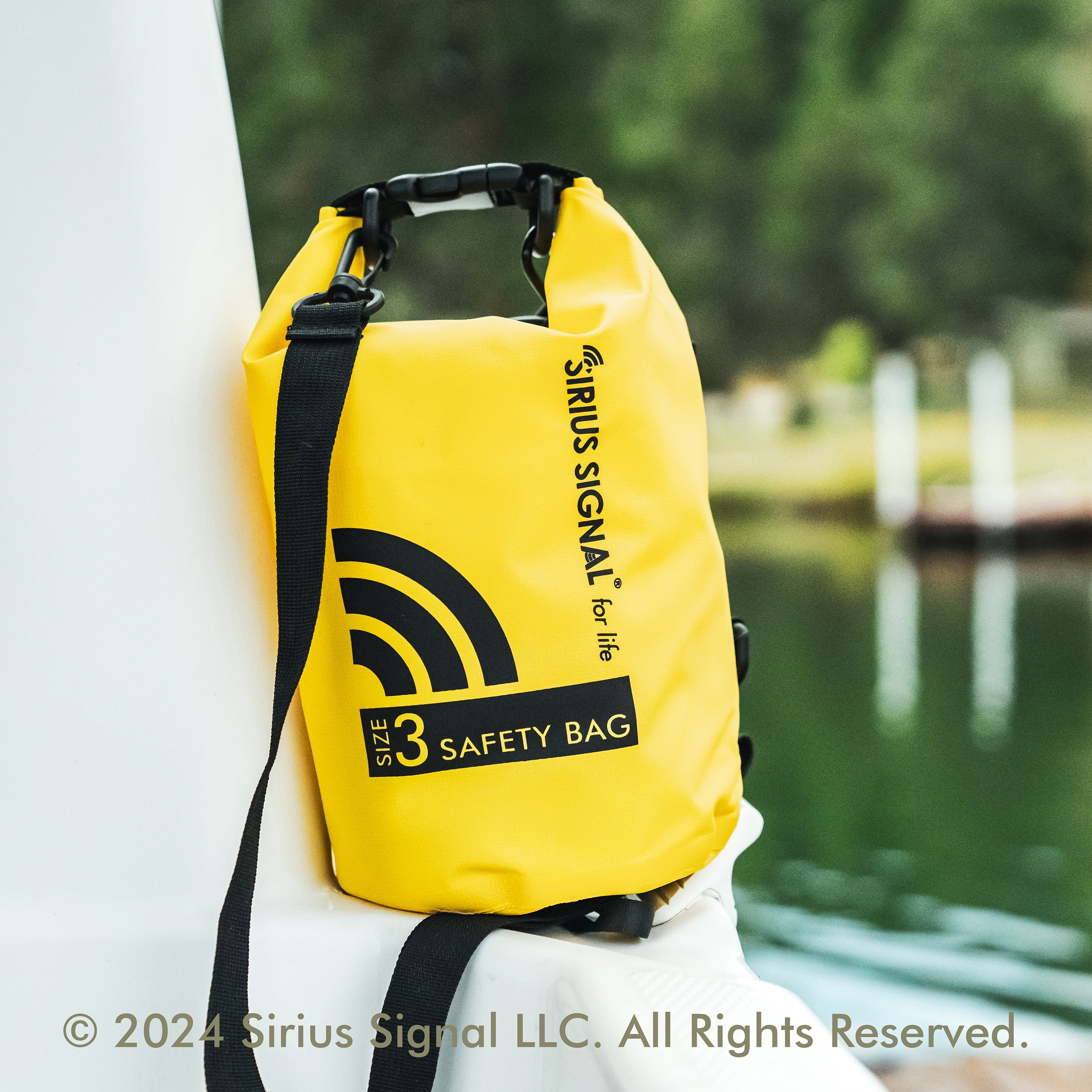 Sirius Signal SB-3L Boating Safety and Emergency SOS Dry Bag Kit for Kayaks, Boats, and Paddle Craft - USCG Approved
