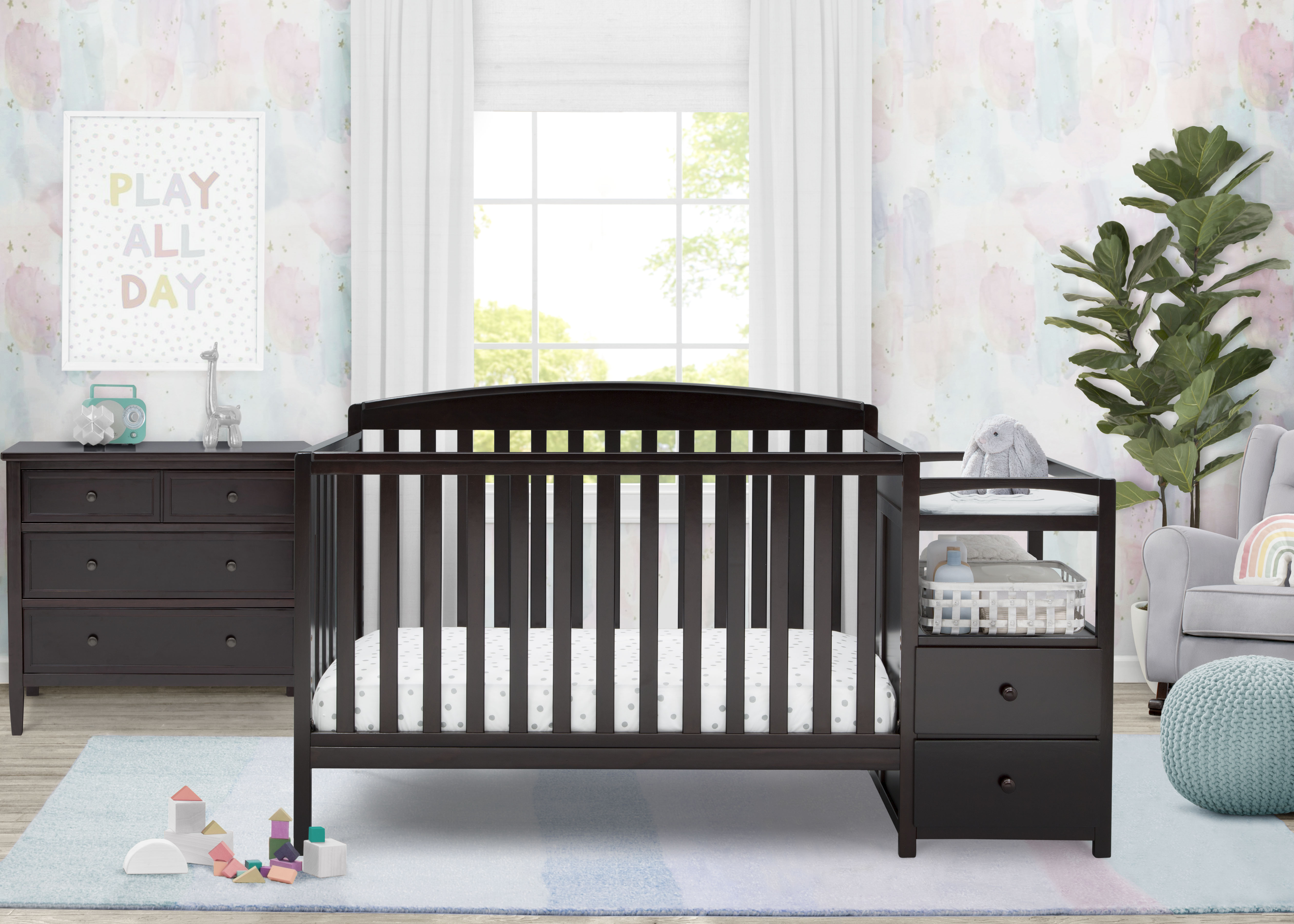 Delta Children Royal 4-in-1 Convertible Baby Crib and Changer, Dark Chocolate - image 4 of 10