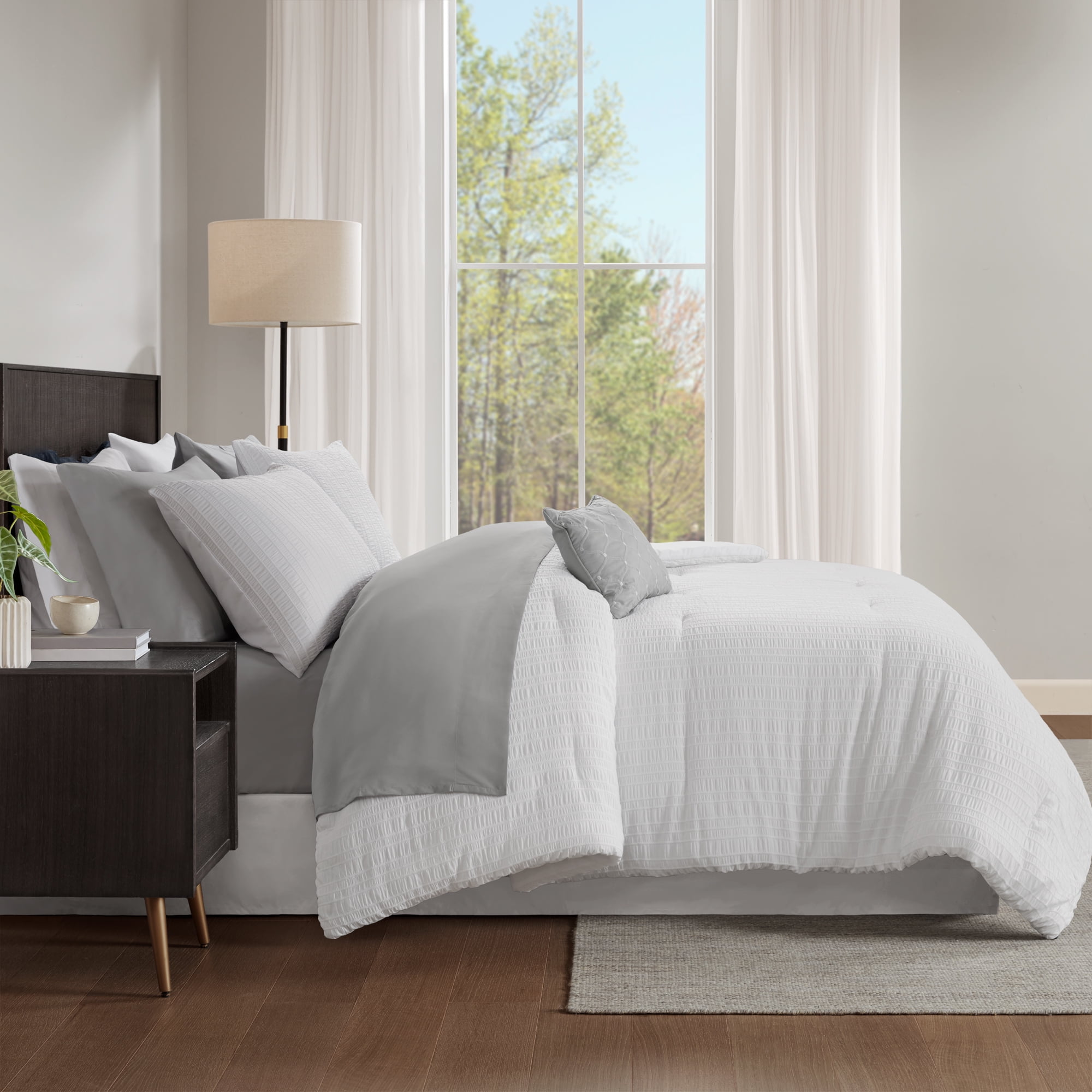 Mainstays 11-Piece Bed-in-a-Bag Comforter Set with Sheets, White Seersucker, Queen