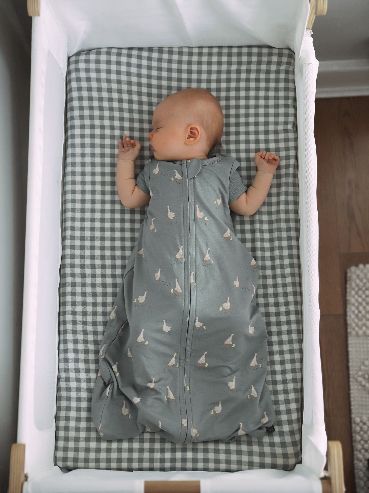 Modern Moments by Gerber Baby Neutral Two-Way Zip Super Soft Wearable Blanket, Goose, Size 0/6 Months