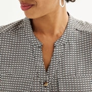 Women's Croft & Barrow® Y-Neck Blouse Color: Ivory Petite Garden Size: SMALL